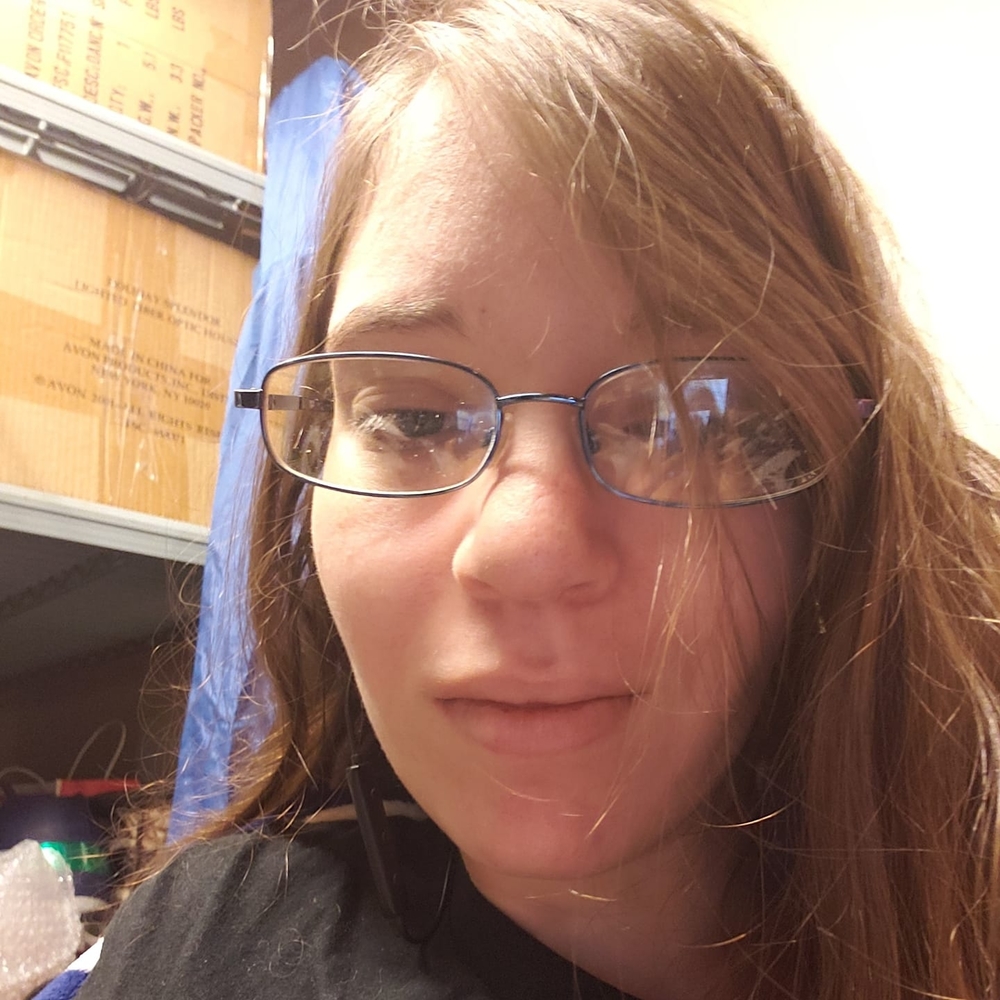 Meet your Posher, Danielle